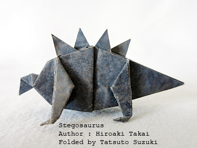 photo Origami-Stegosaurus, Author : Hiroaki Takai, Folded by Tatsuto Suzuki
